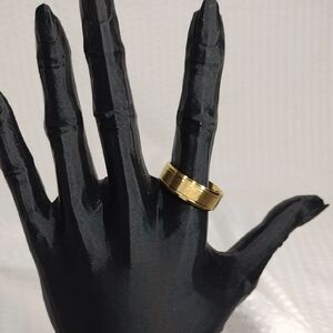 Gold Tone Men's Band Ring L25